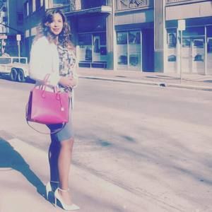 Meet your Posher, Zelma